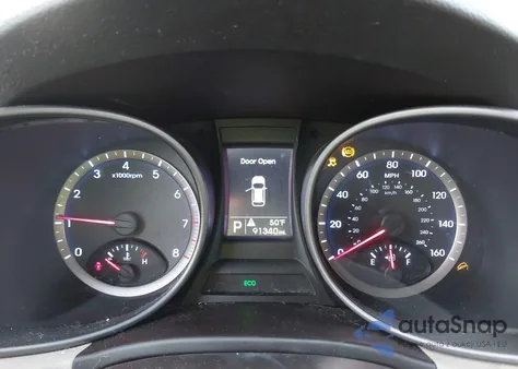 2014 Hyundai Santa Fe Sport 2.4L z USA, uszkodzony, nr VIN 5XYZT3LB6EG132422